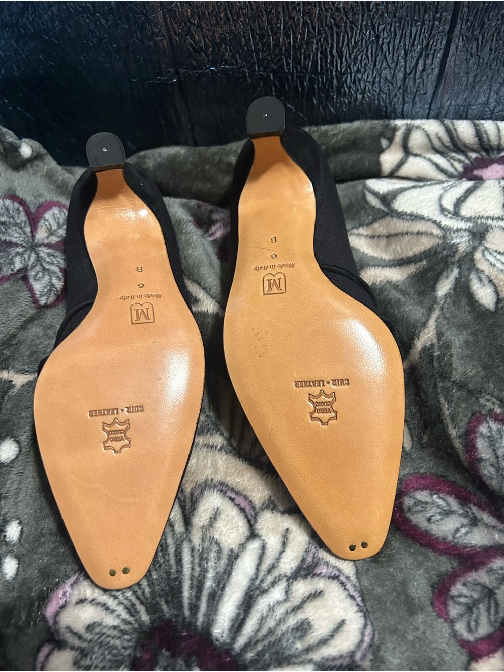Bruno Magli Black Pointed Mary Jane Pumps - Picture 4 of 4